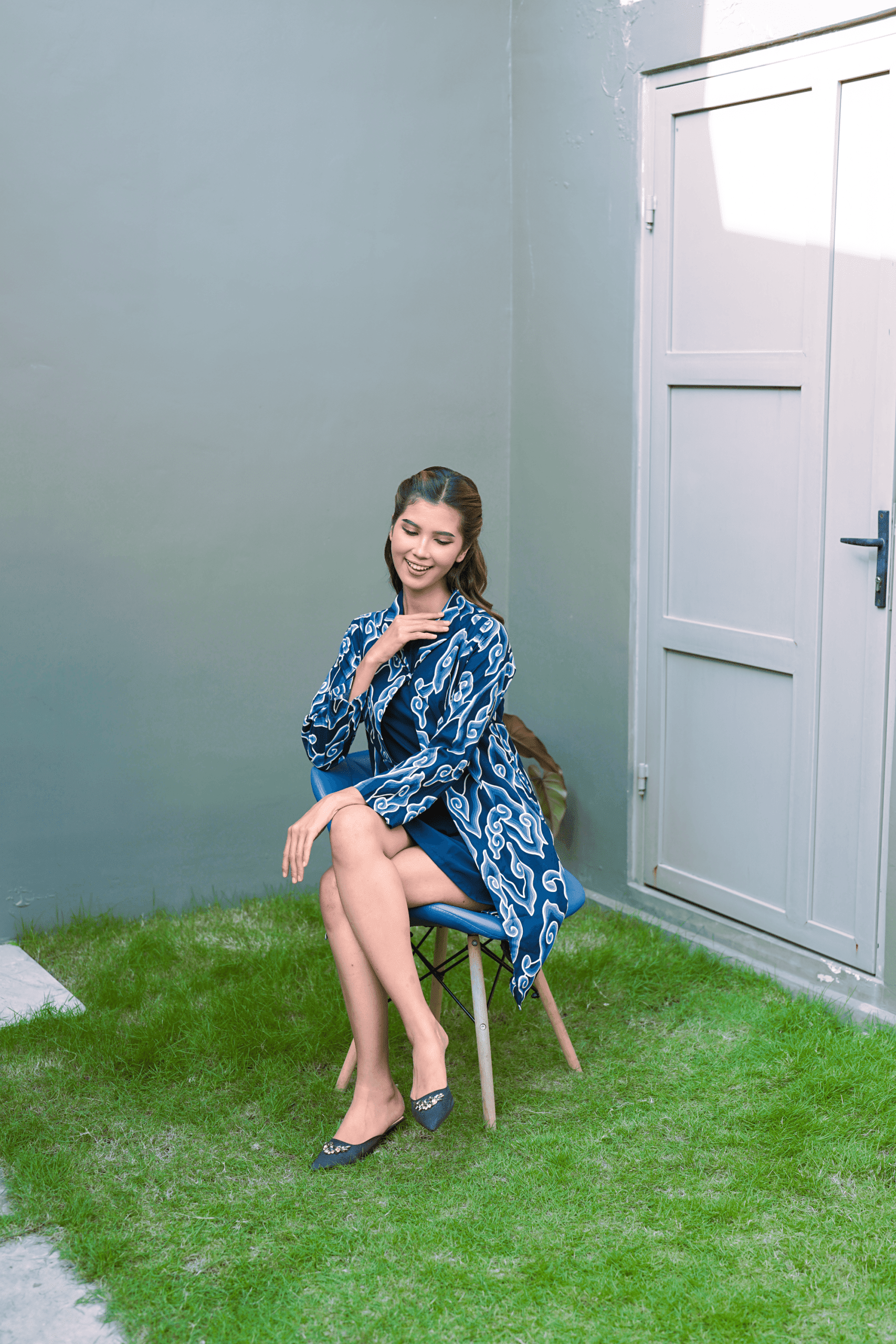 DSC08428 alt="Tunik Batik Mega Mendung Belvina Navy"